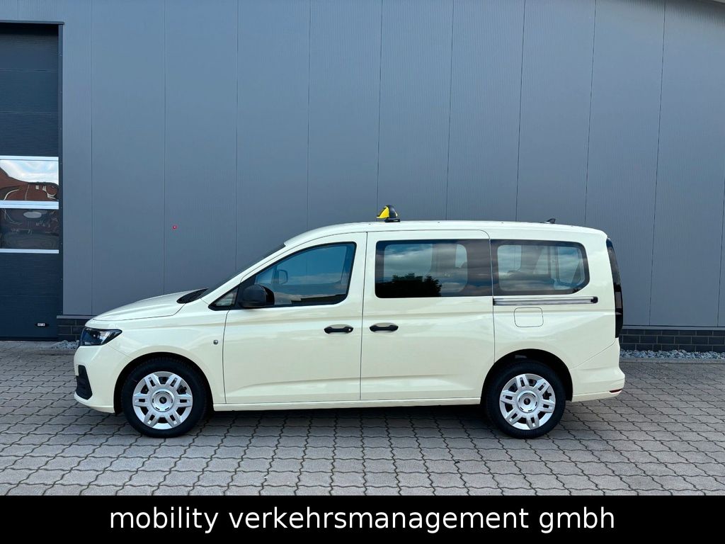Ford Grand Tourneo 2024