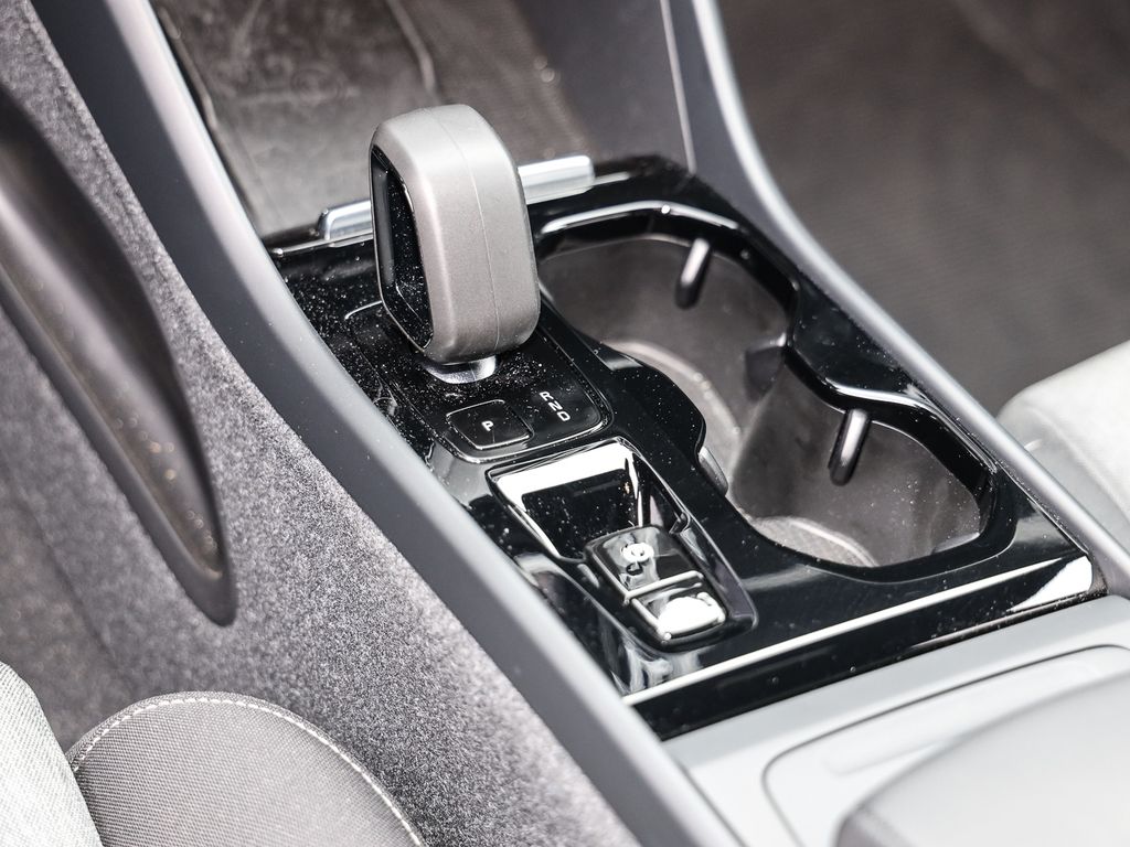 Volvo XC40 2023