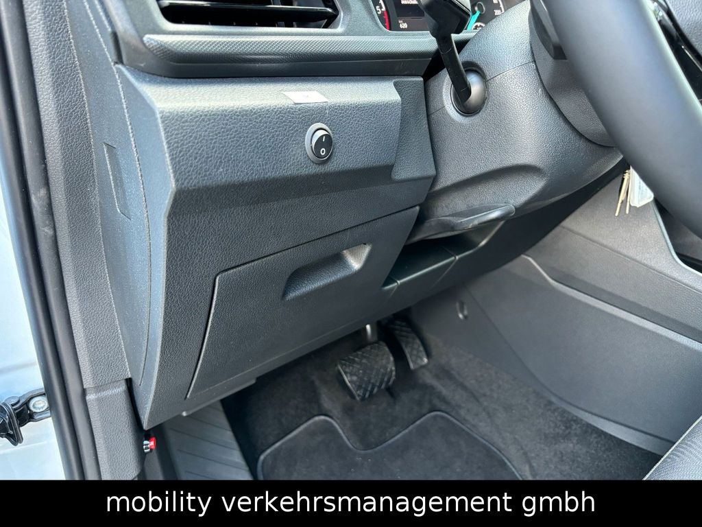 Ford Grand Tourneo 2024