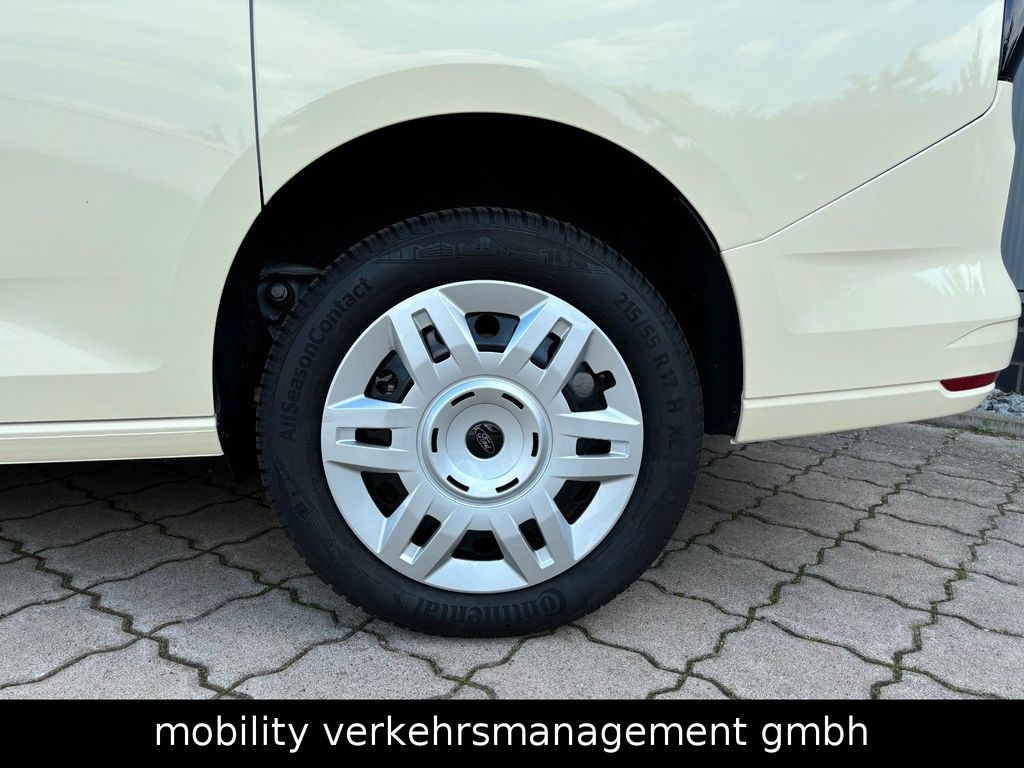 Ford Grand Tourneo 2024