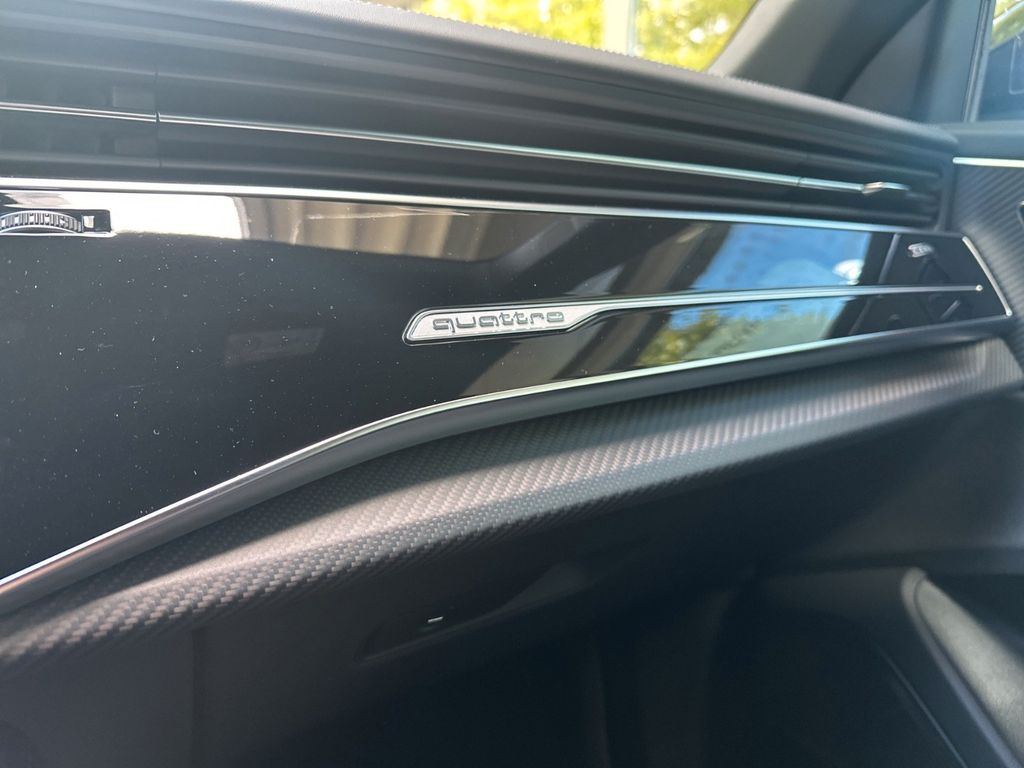Audi RSQ8 2023
