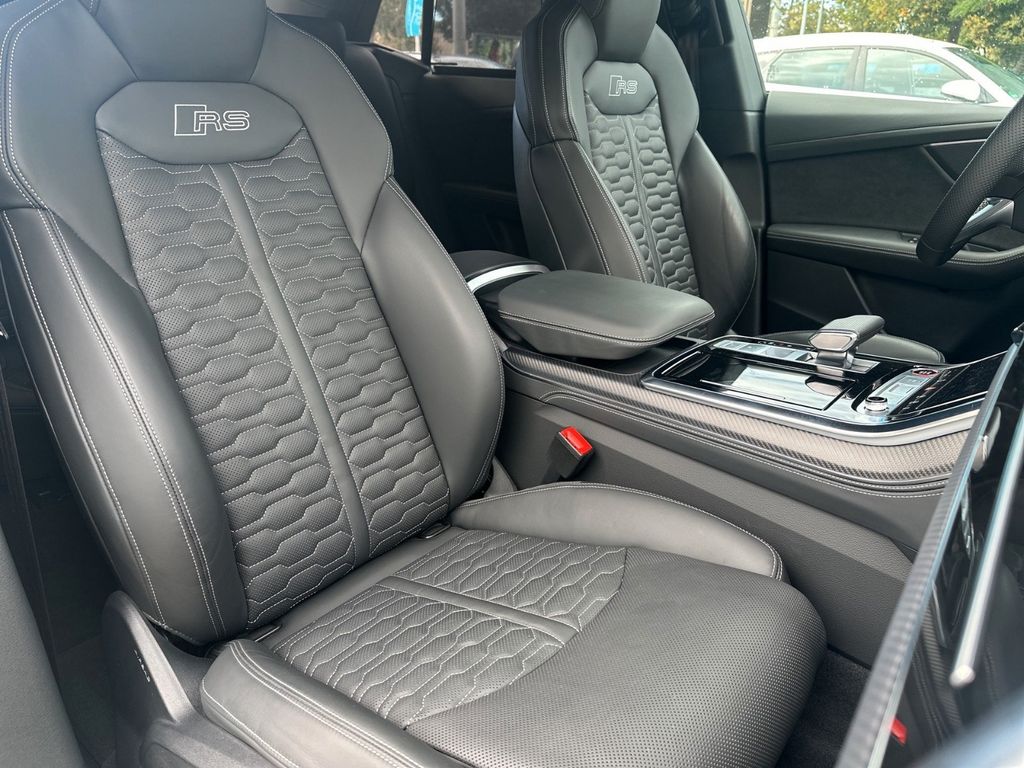 Audi RSQ8 2023