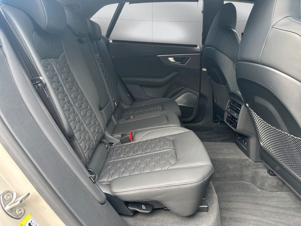 Audi RSQ8 2023