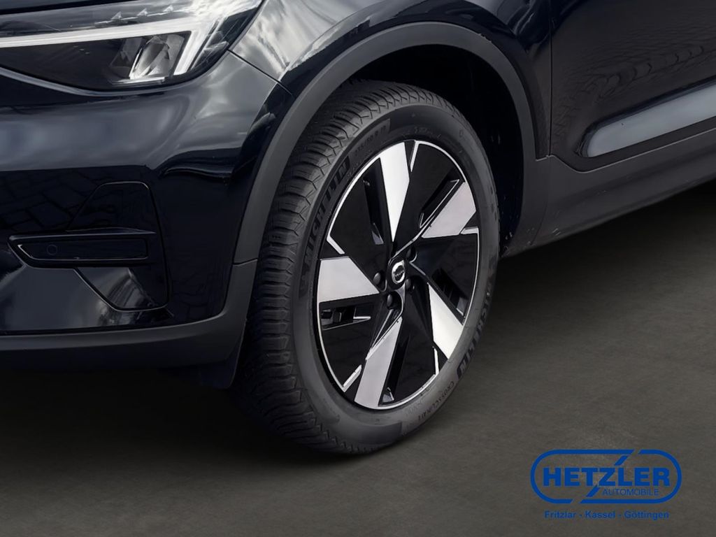 Volvo XC40 2025