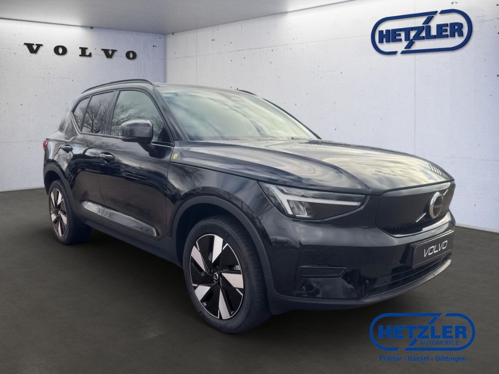 Volvo XC40 2025