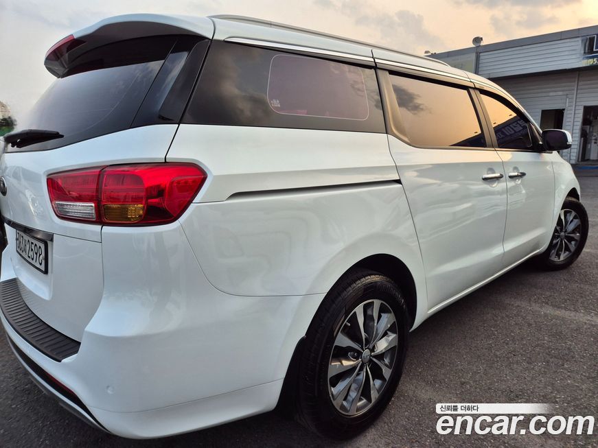 Kia Canival 2017