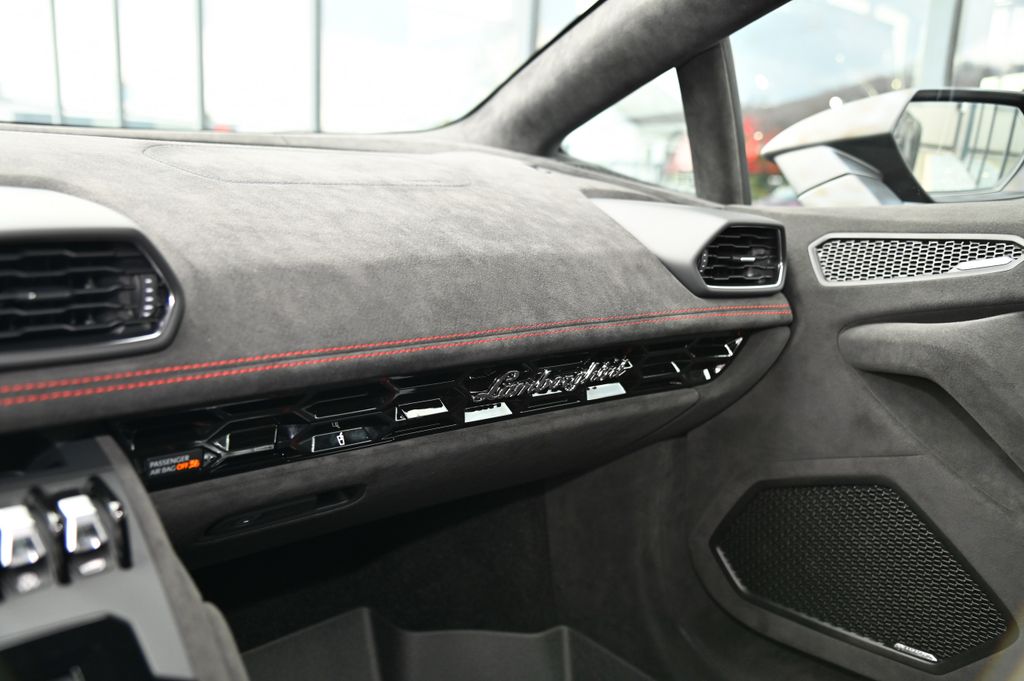 Lamborghini Huracán 2024