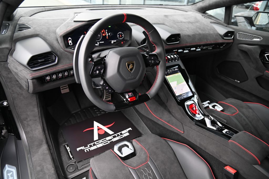 Lamborghini Huracán 2024