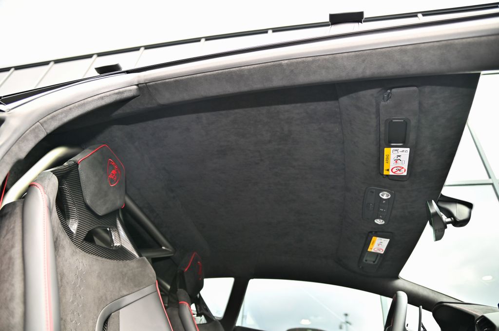 Lamborghini Huracán 2024