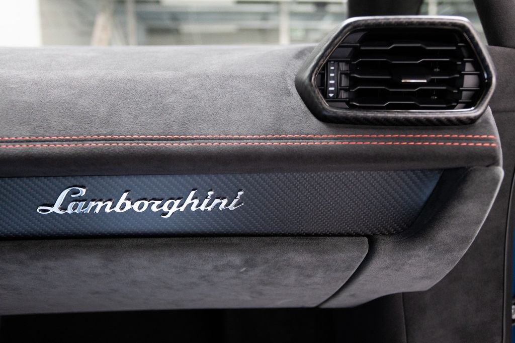 Lamborghini Huracán 2025