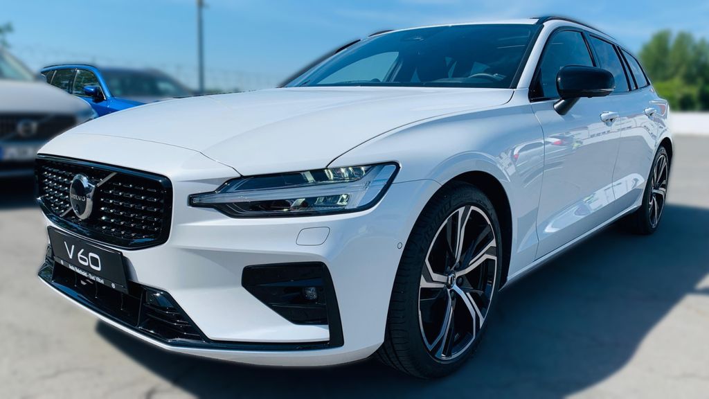 Volvo V60 2024