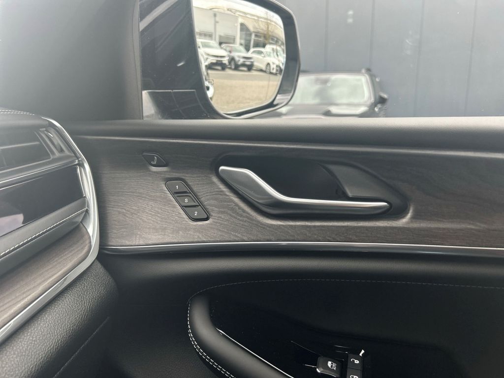 Jeep Grand Cherokee 2023