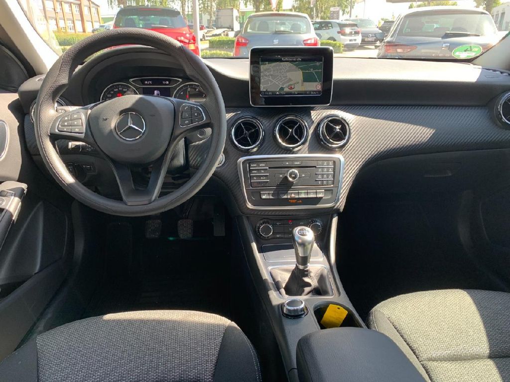 Mercedes-Benz GLA 180 2018
