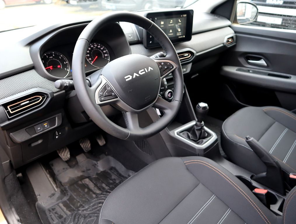 Dacia Sandero 2024