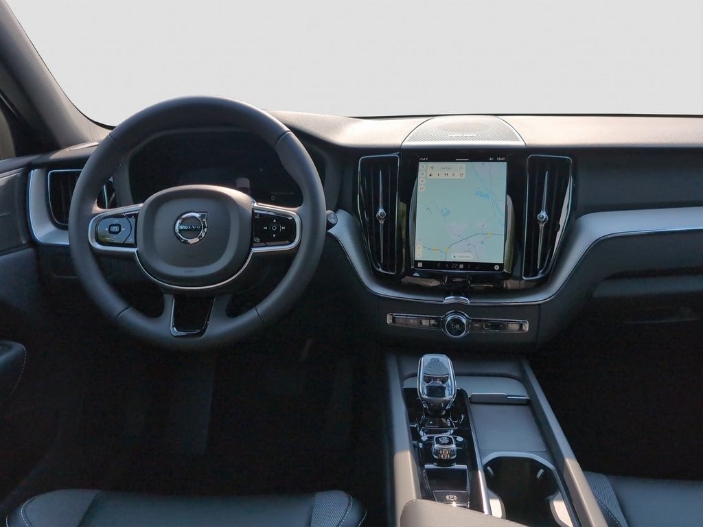 Volvo XC60 2025
