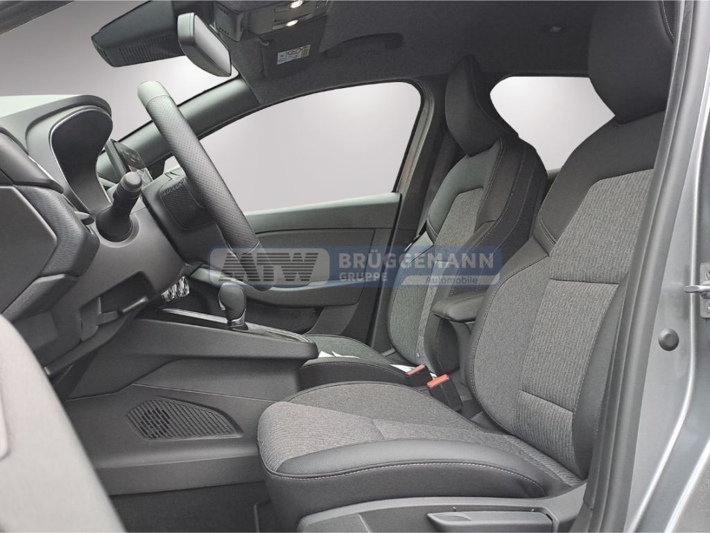 Mitsubishi Colt 2025