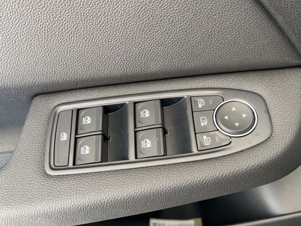 Mitsubishi Colt 2025