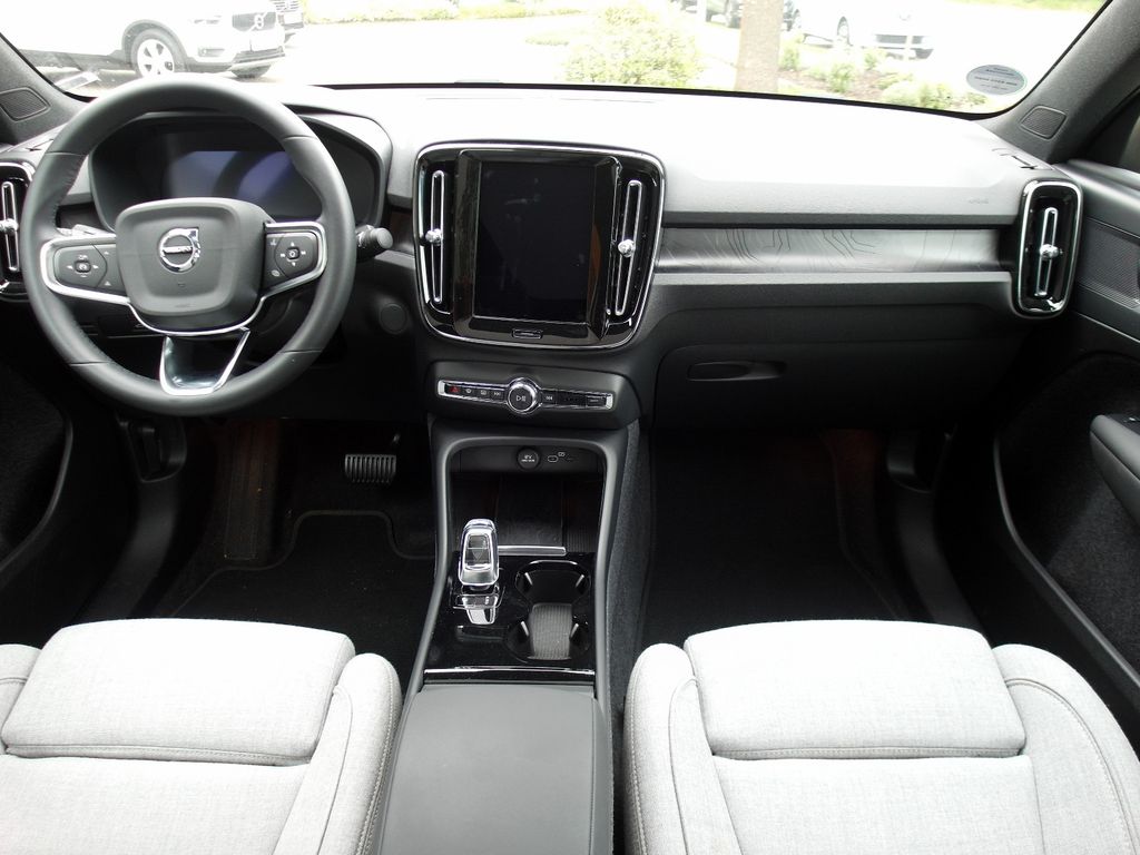 Volvo C40 2024
