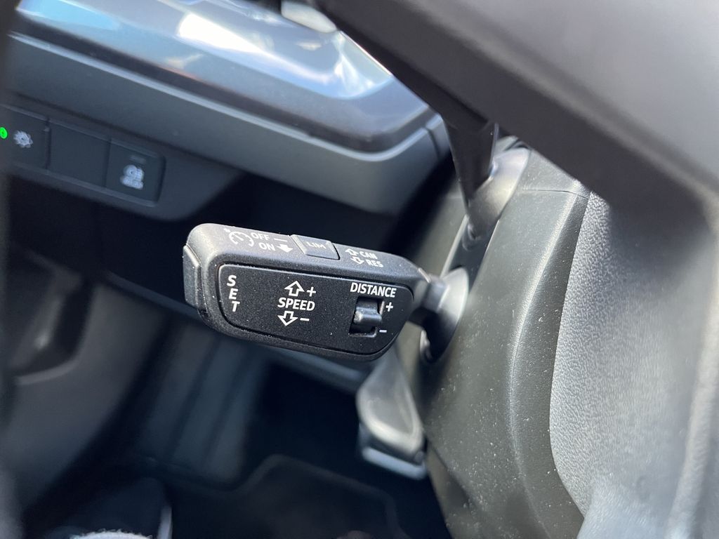 Audi Q4 e-tron 2024