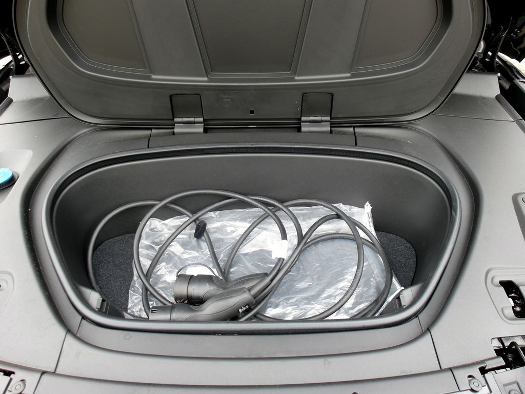 Volvo C40 2024