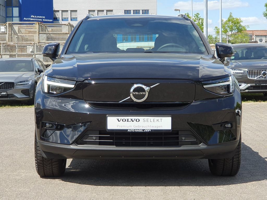 Volvo EX40 2024