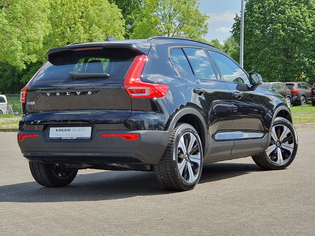 Volvo EX40 2024