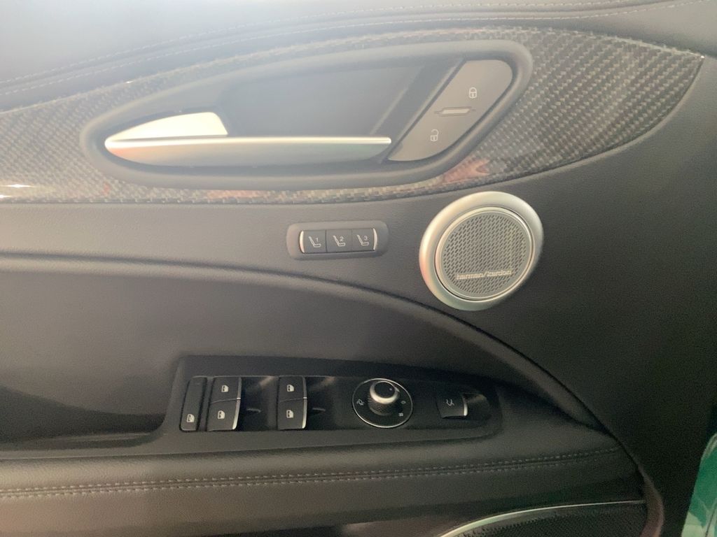 Alfa Romeo Stelvio 2024