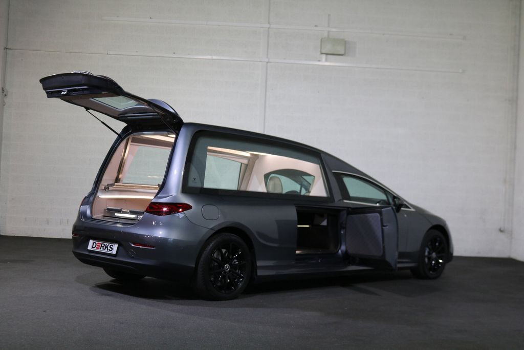 Mercedes-Benz EQE 2023