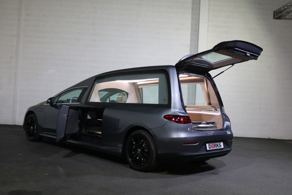 Mercedes-Benz EQE 2023