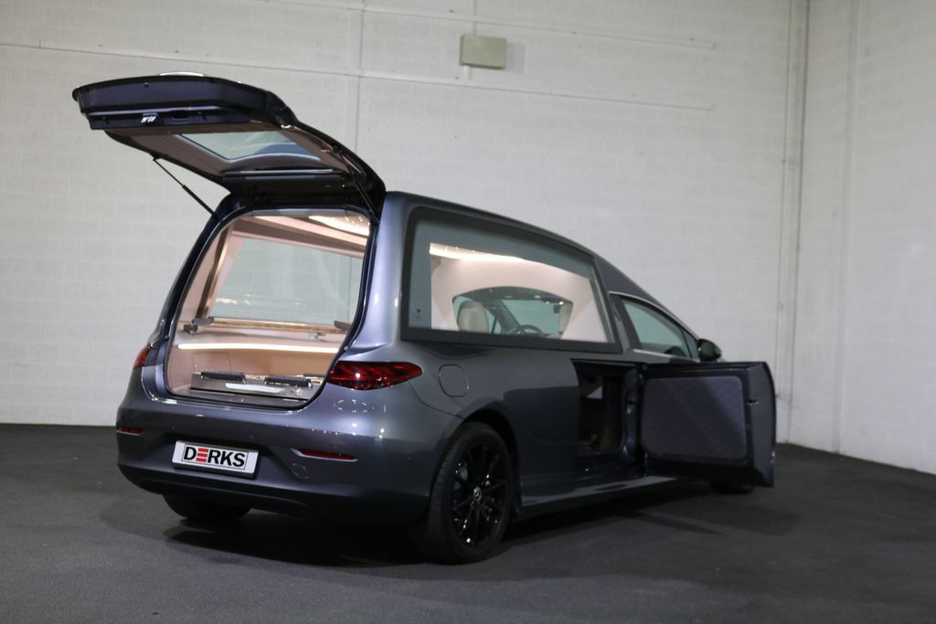 Mercedes-Benz EQE 2023