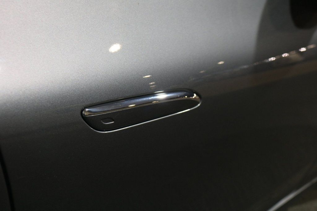 Mercedes-Benz EQE 2023