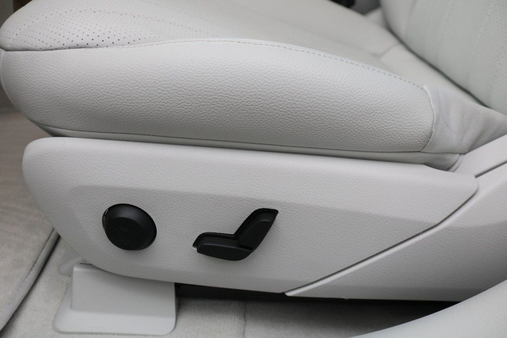 Mercedes-Benz EQE 2023