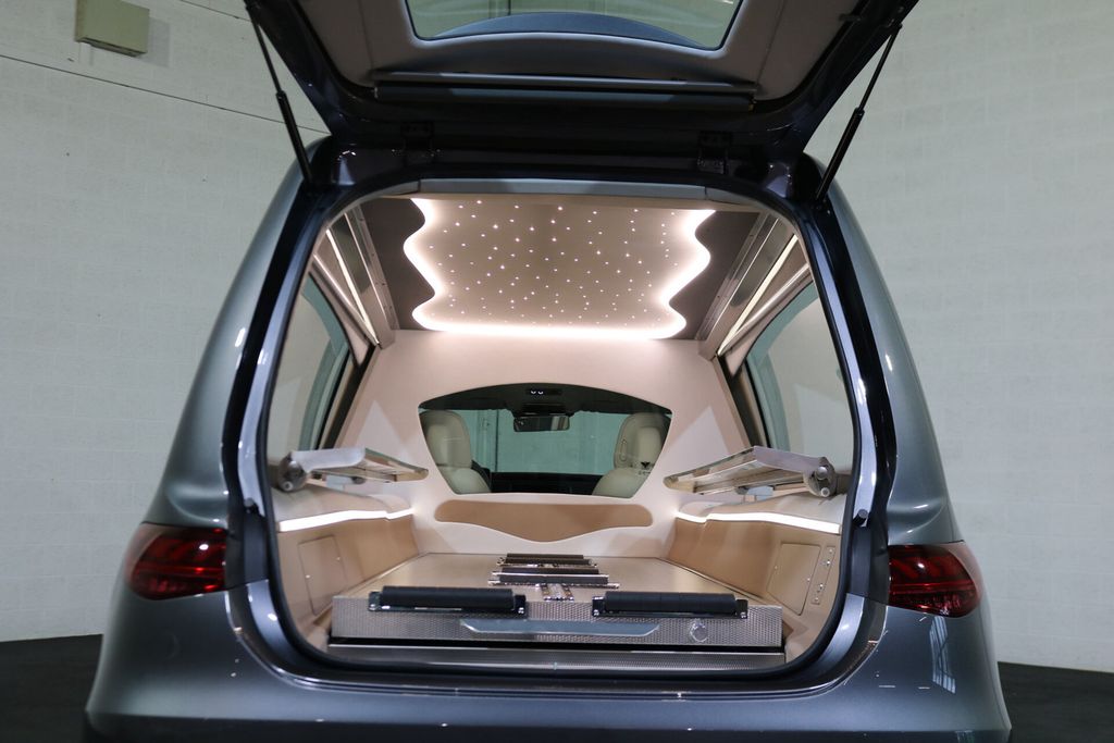 Mercedes-Benz EQE 2023