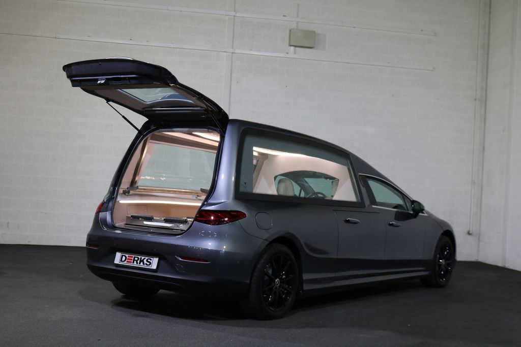 Mercedes-Benz EQE 2023