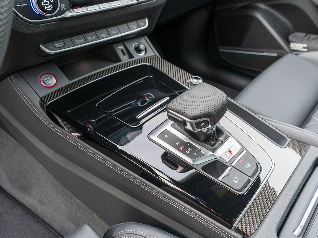 Audi SQ5 2025
