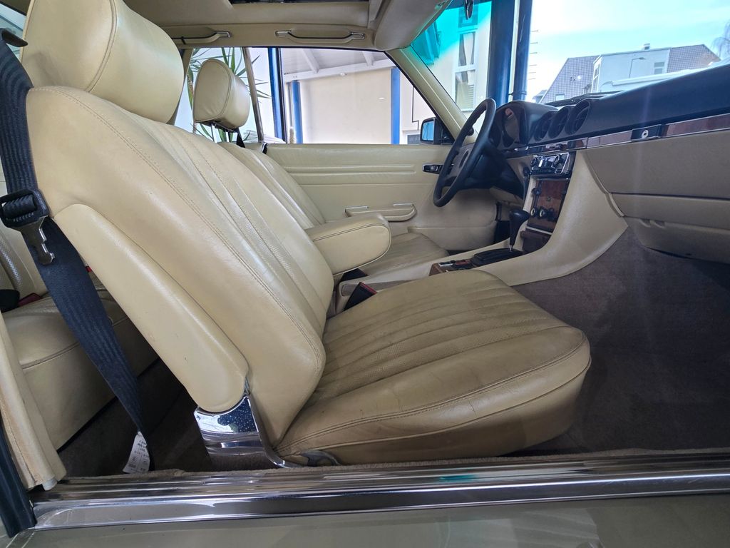 Mercedes-Benz 500 1981