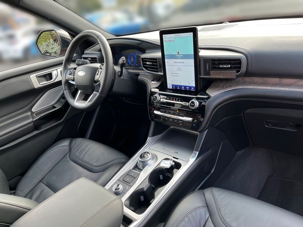 Ford Explorer 2023