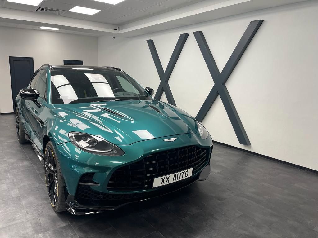Aston Martin DBX 2023