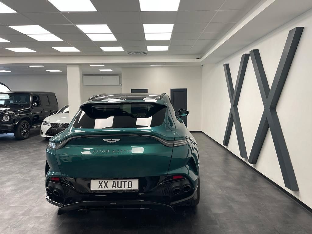 Aston Martin DBX 2023