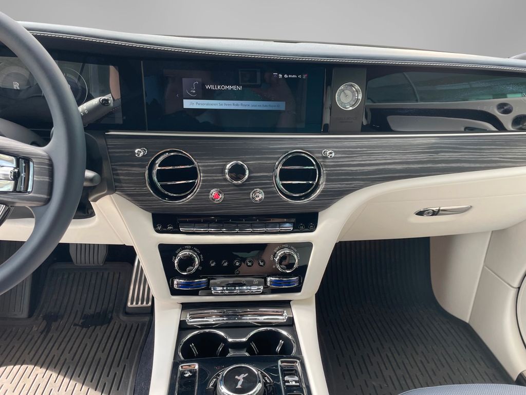 Rolls-Royce Spectre 2024