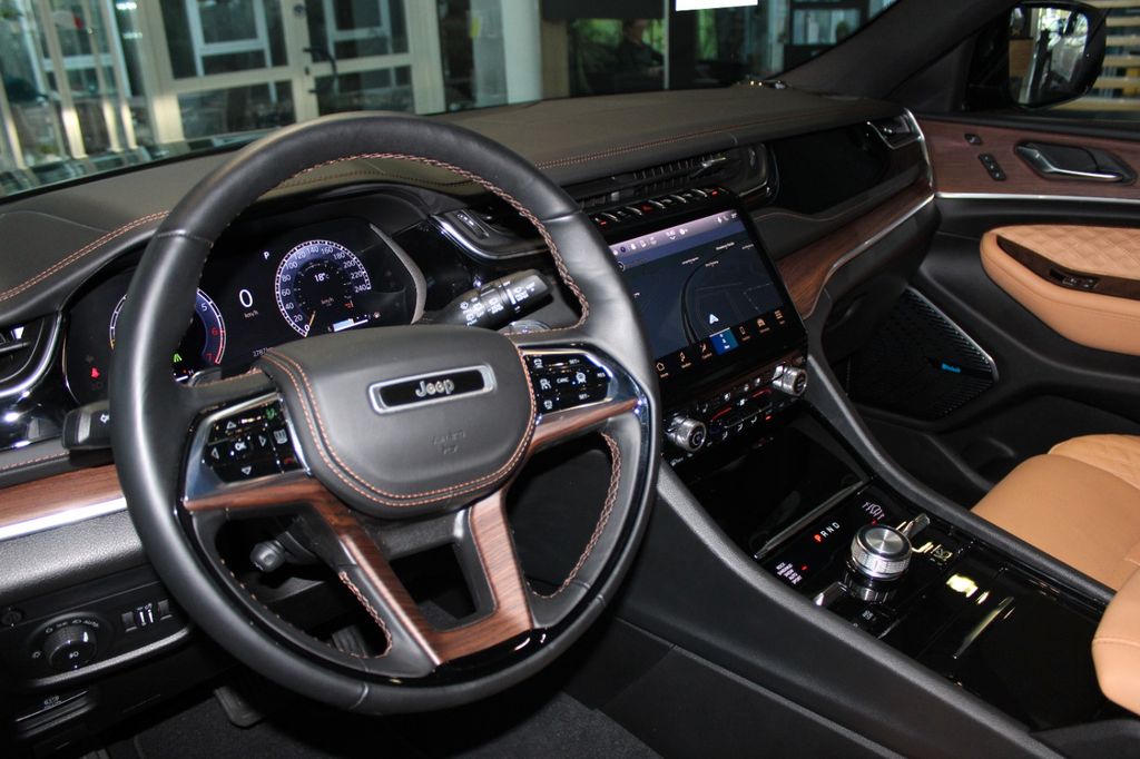 Jeep Grand Cherokee 2024