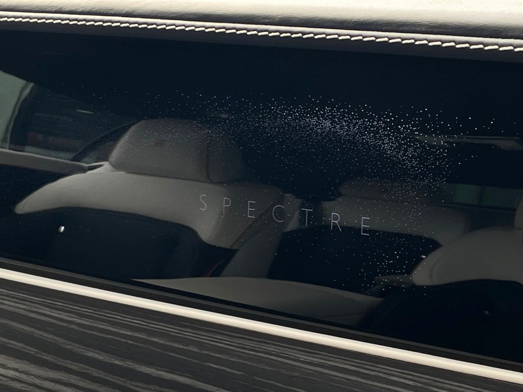 Rolls-Royce Spectre 2024