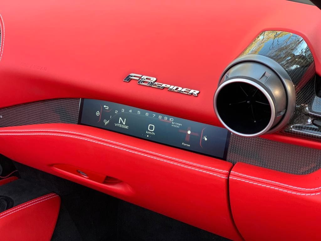 Ferrari F8 2021