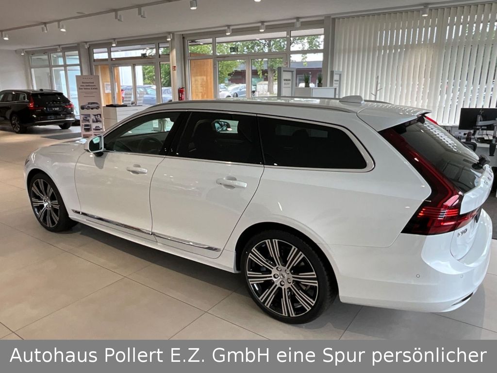 Volvo V90 2023