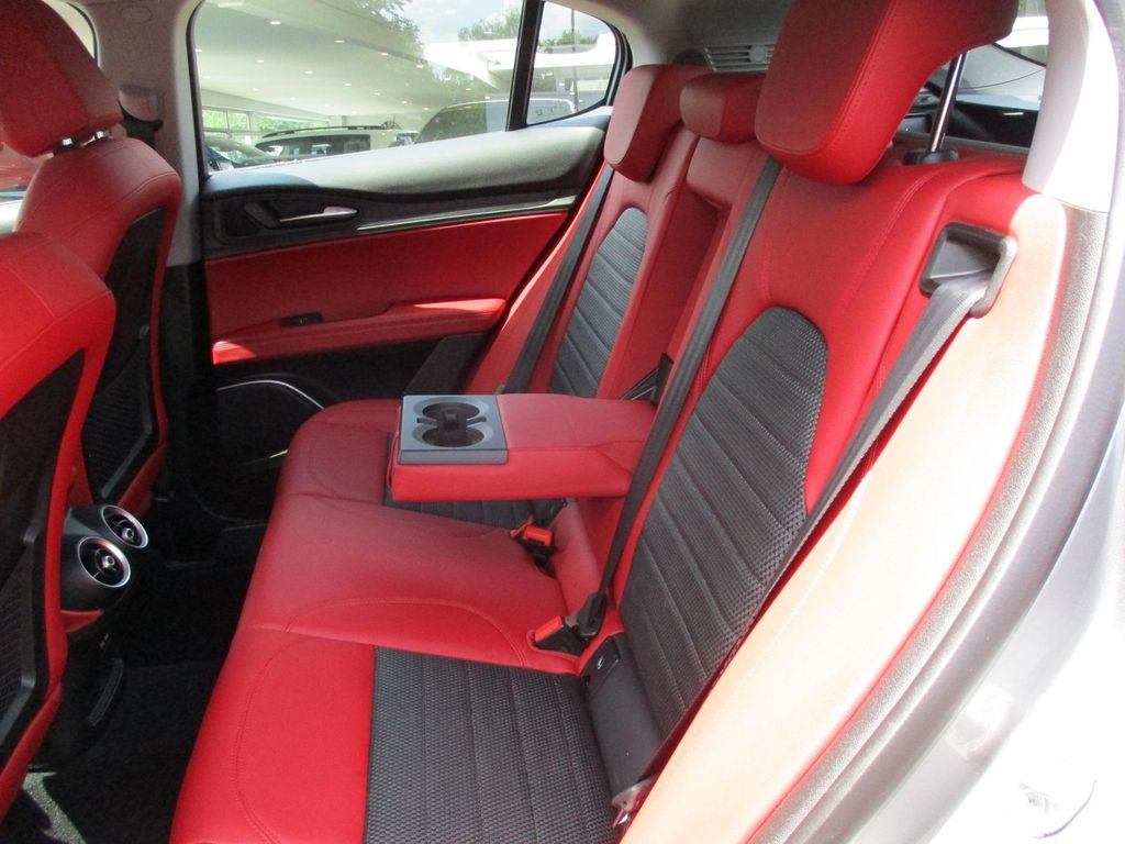 Alfa Romeo Stelvio 2019