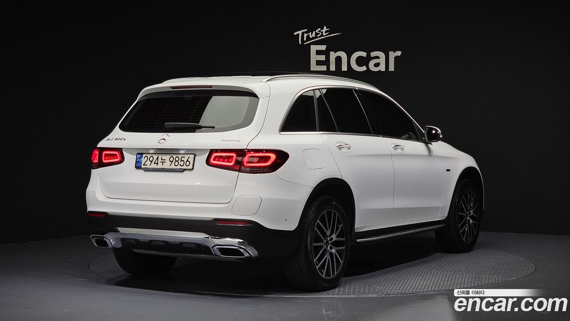 Mercedes-Benz GLC-Class 2020