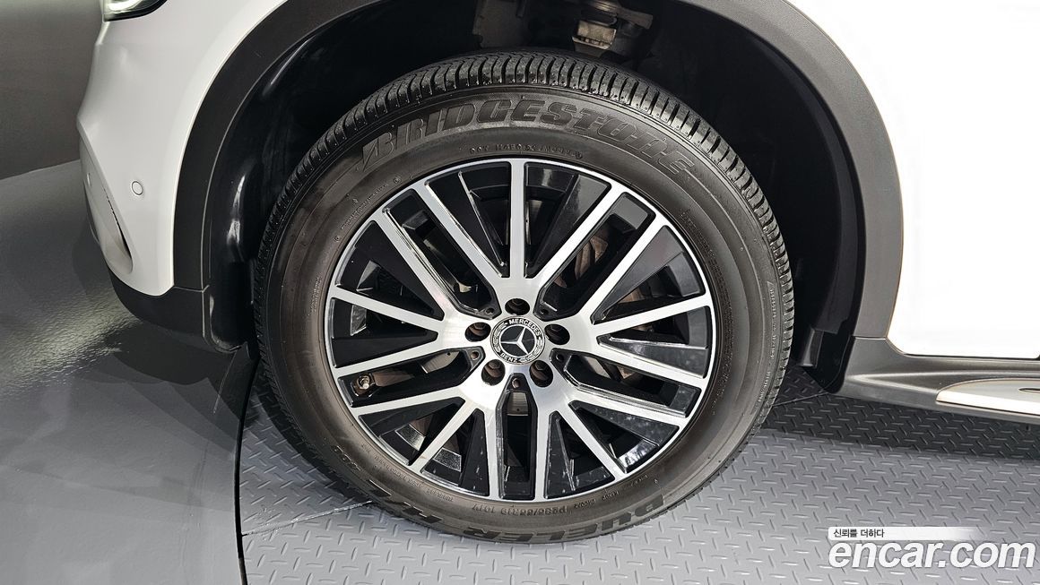 Mercedes-Benz GLC-Class 2020