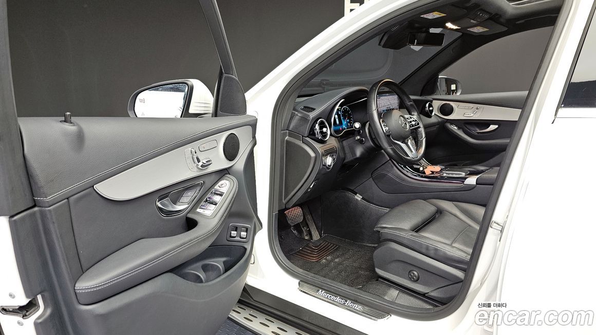 Mercedes-Benz GLC-Class 2020