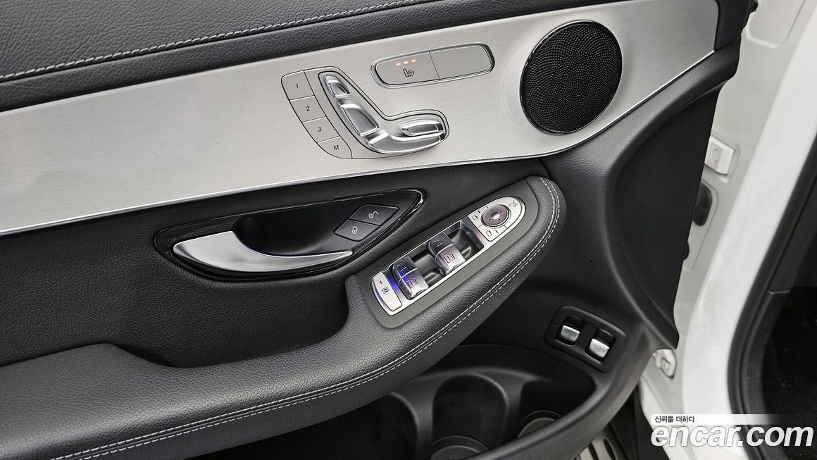 Mercedes-Benz GLC-Class 2020