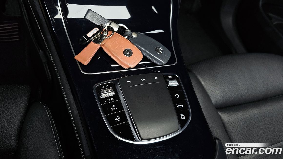 Mercedes-Benz GLC-Class 2020